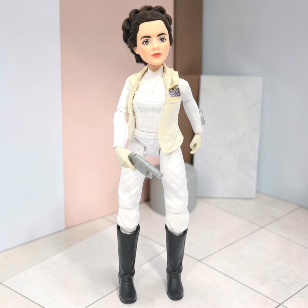 Hasbro Star Wars Forces of Destiny Princess Leia Hoth Doll Figure 11" Blaster